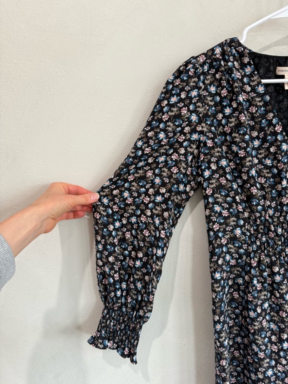 Rebecca Taylor Dress Size 2 100% Silk Black Navy Blue Pink Flowers Long Sleeve - Picture 4 of 4